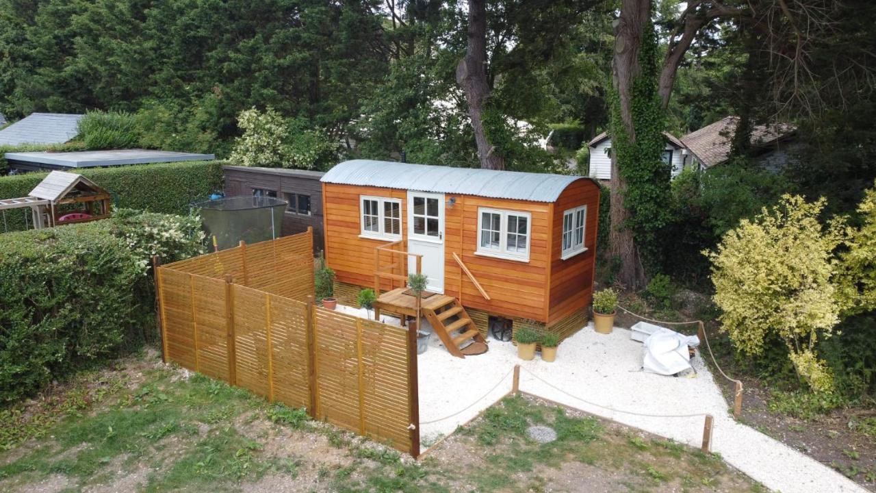 Cobo Cottage Чичестър Екстериор снимка